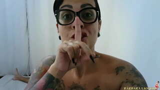 Kobieta budzi się kuzyn, i tylko co kapie z mlekiem