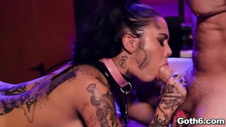 Sexy goth slut Genevieve Sinn a thèid an ANAL